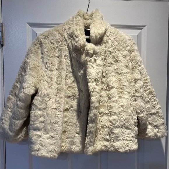Robert Rodriguez Jackets & Blazers - Faux fur coat